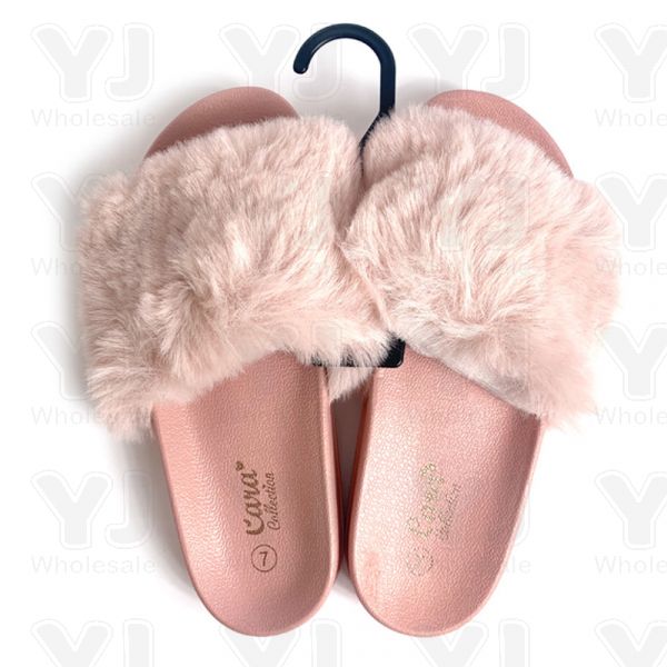 fur slippers pink